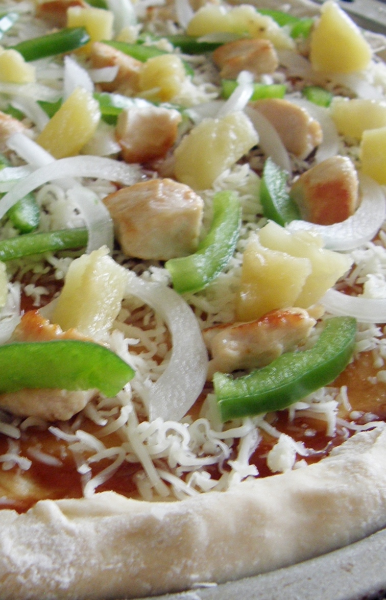 Pizza de pollo BBQ y piña - Pizca de Sabor