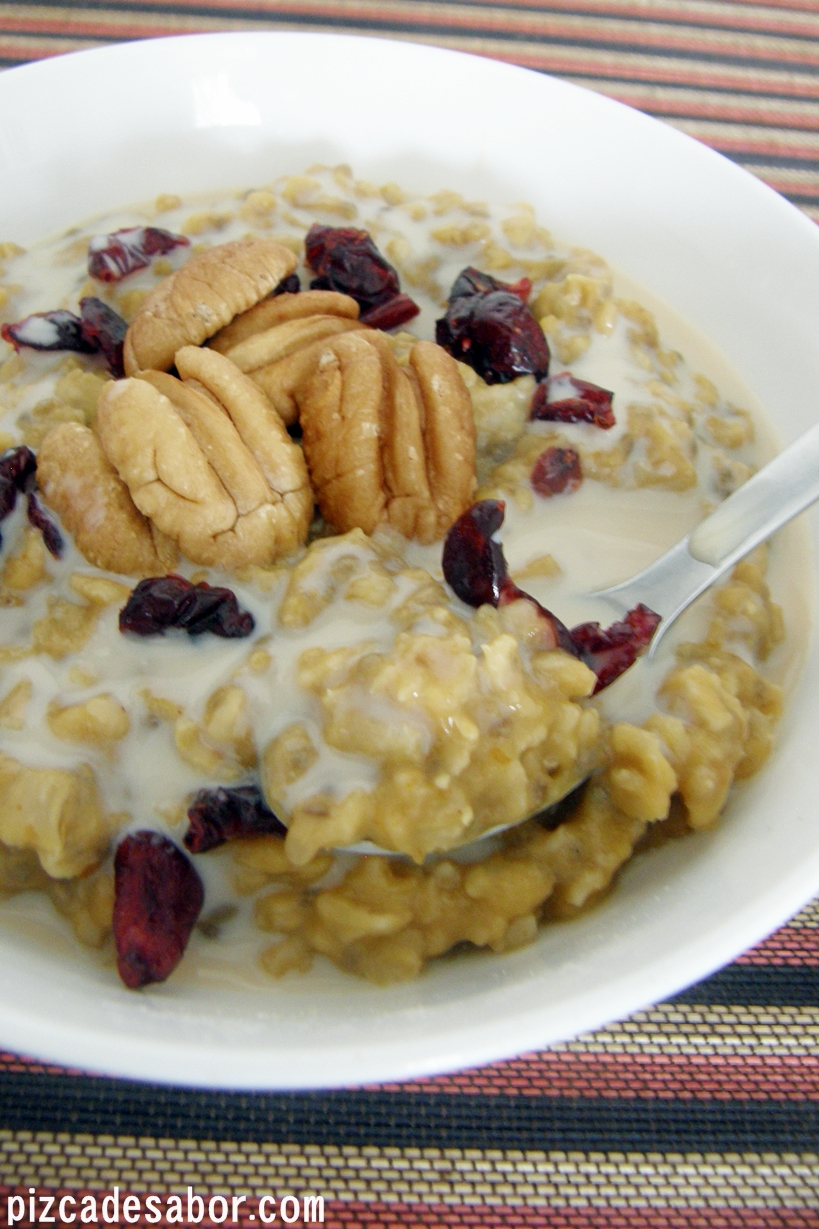 Avena de calabaza con nueces y arándanos - Pizca de Sabor