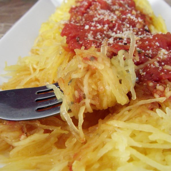 Calabaza espagueti con salsa marinara – Pizca de Sabor