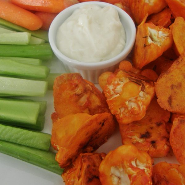 Coliflor estilo boneless buffalo chicken