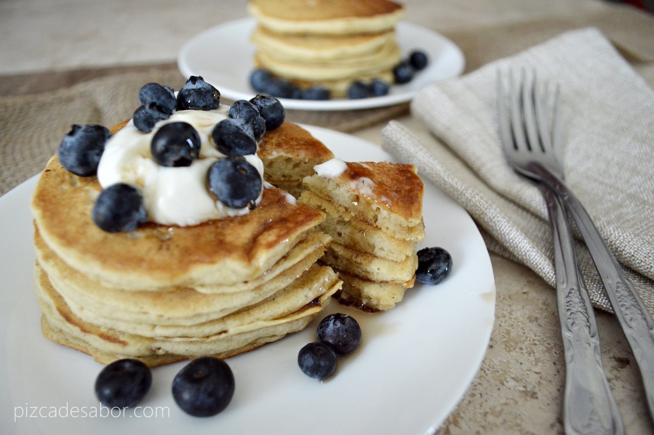 Hot cakes sin gluten y sin lácteos (pancakes) - Pizca de Sabor