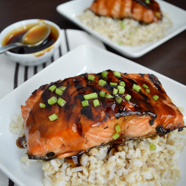 Salmón con salsa teriyaki