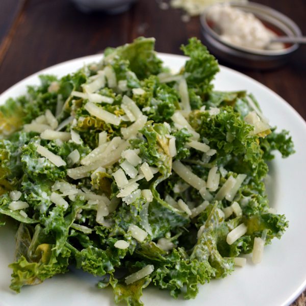 Ensalada César de kale