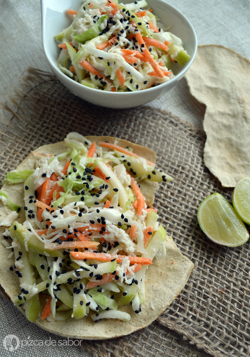 Ensalada De Pollo Con Col – Repollo Y Manzana - Pizca De Sabor