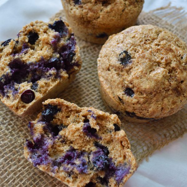 Muffins integrales de moras azules – blueberries www.pizcadesabor.com