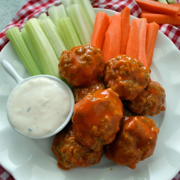 Albóndigas o nuggets de pollo estilo boneless