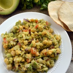 Ensalada de garbanzos con aguacate www.pizcadesabor.com