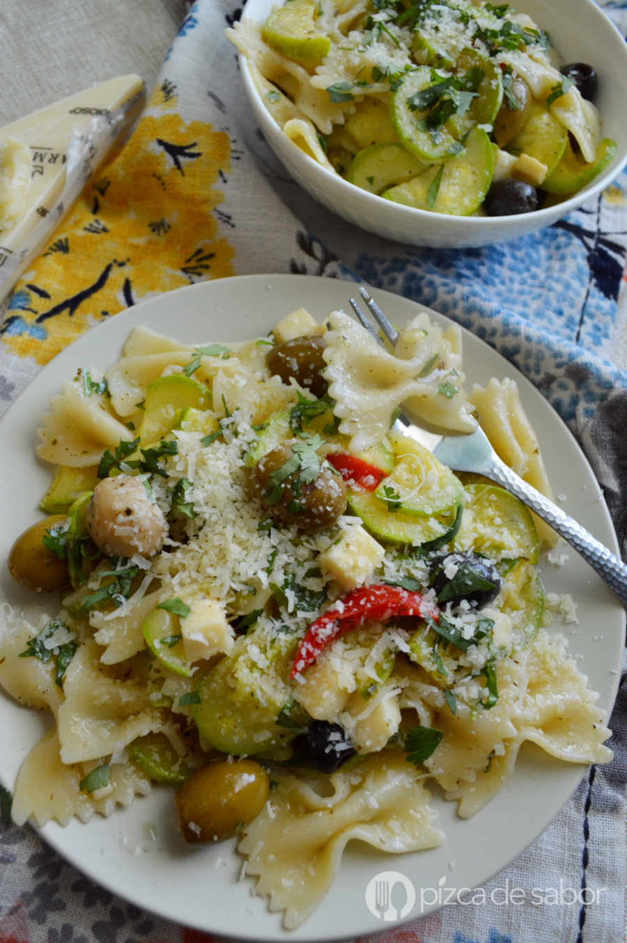 Pasta al provolone con aceitunas Pizca de Sabor