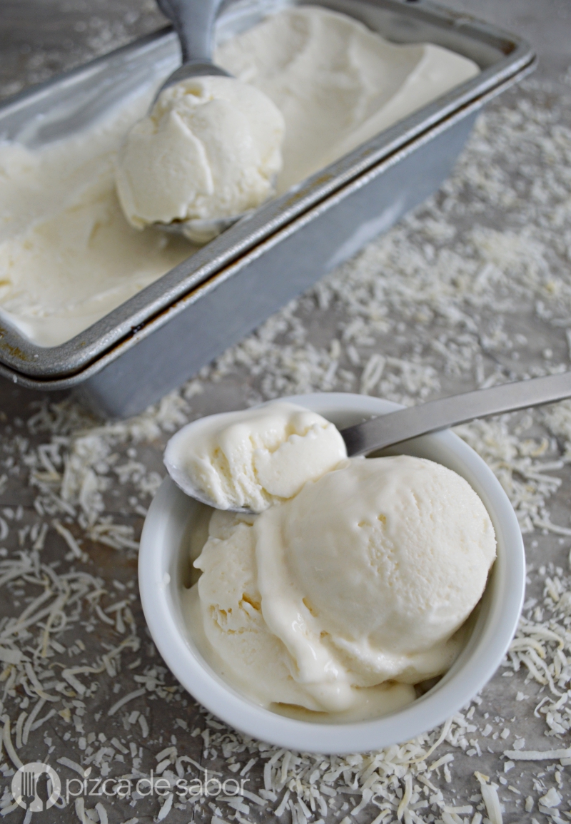 Helado de coco sin máquina - Pizca de Sabor