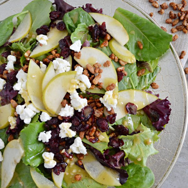 Ensalada con pera y nuez