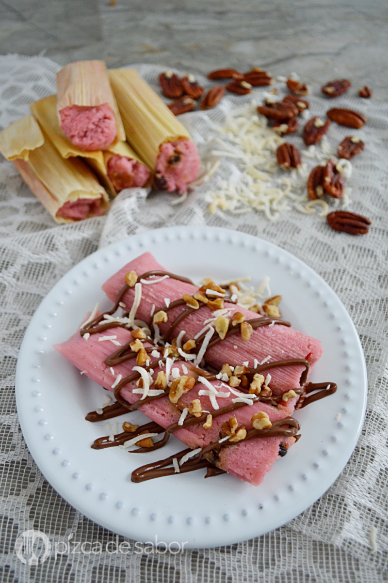 Tamales de fresa y chocolate Pizca de Sabor