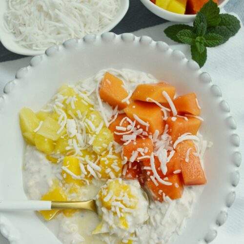 Avena tropical o avena de refrigerador con mango y coco www.pizcadesabor.com